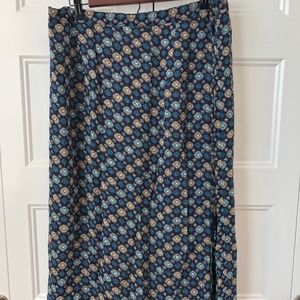 Sag Harbor Double sided floral skirt